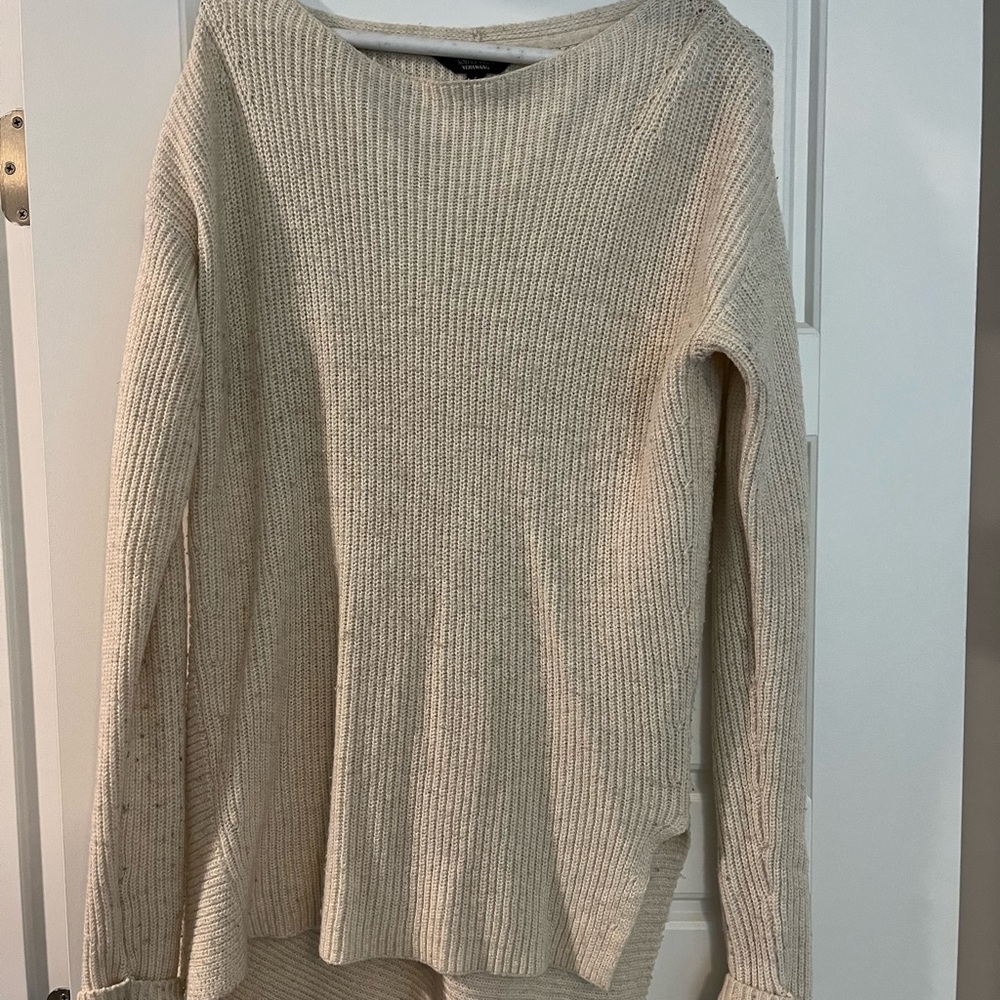 Vera Wang Beige Women's Crew Neck Sweater